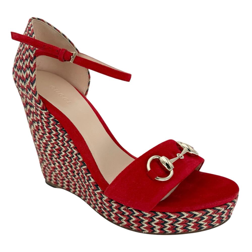 GUCCI Carolina Horsebit Platform Wedge EU 39 US 9 Red Stripe Suede Raffia Sandal